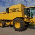 New Holland TX68
