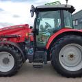 Massey Ferguson 5713