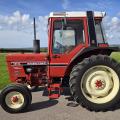 International 585 XL