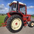 International 585 XL