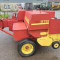 New Holland 570