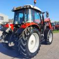 Massey Ferguson 5713