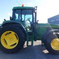 John Deere 6800