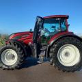 Valtra T215 V
