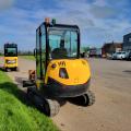 JCB 8026