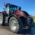Valtra T215 V
