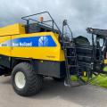 New Holland BB950A Baler