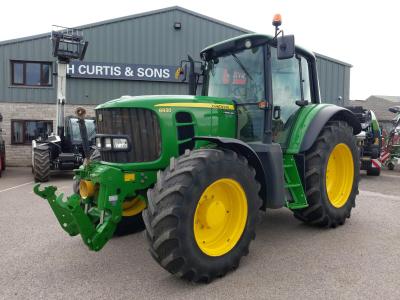 John Deere 6930