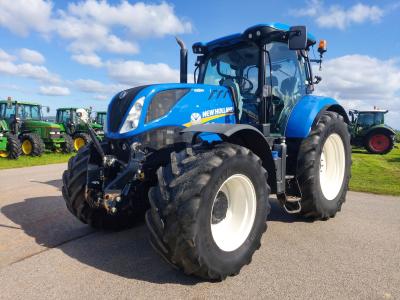 New Holland T7.225