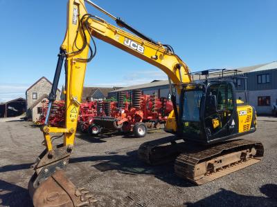 JCB 131 LC+