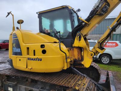 Komatsu PC118-8