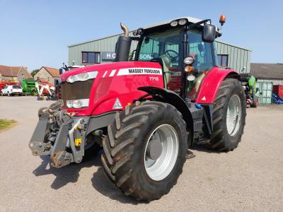 Massey Ferguson 7718