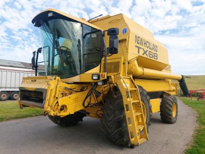New Holland TX68