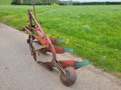 Hydrein 3 Furrow Plough