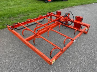 Browns Flat 8 Bale Grab