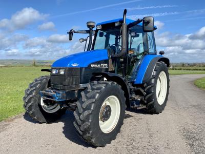 New Holland TS115