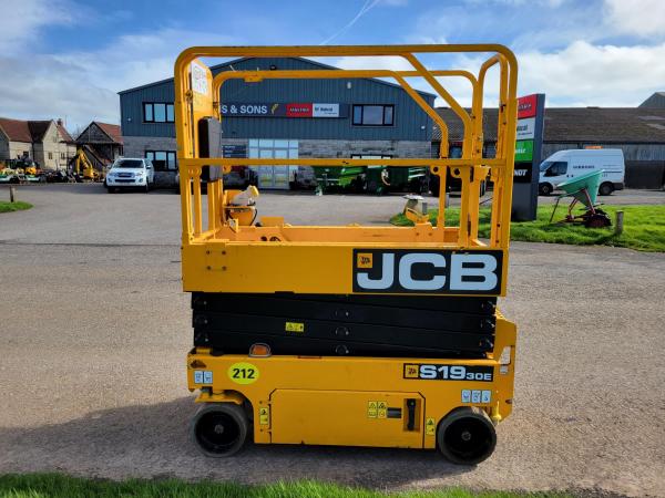 JCB S1930E