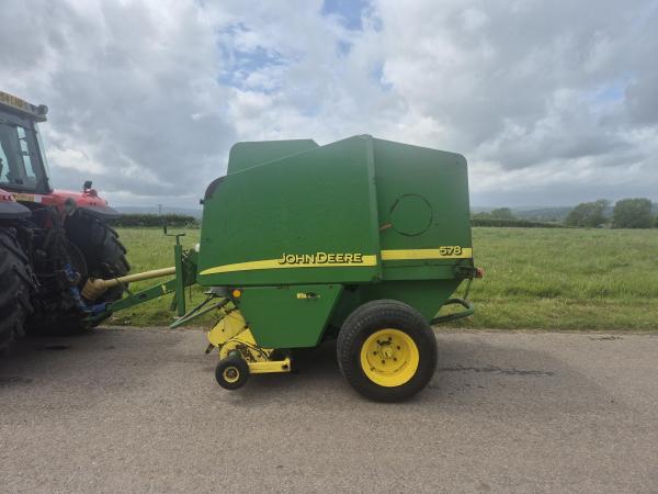 John Deere 578