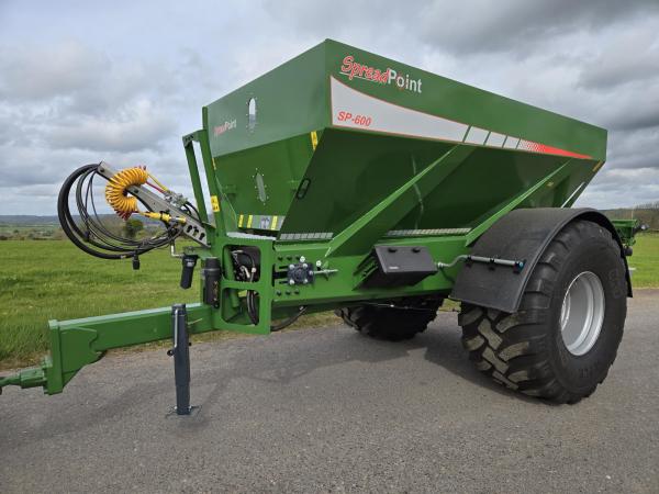 SpreadPoint 600 Lime Spreader