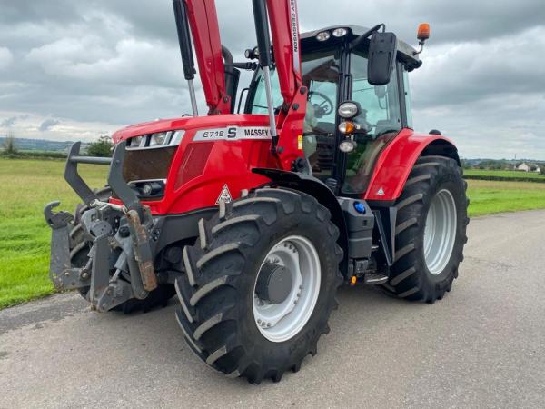 Massey Ferguson 6718 DynaVT