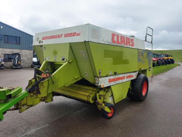 Claas Quadrant 1200 RC