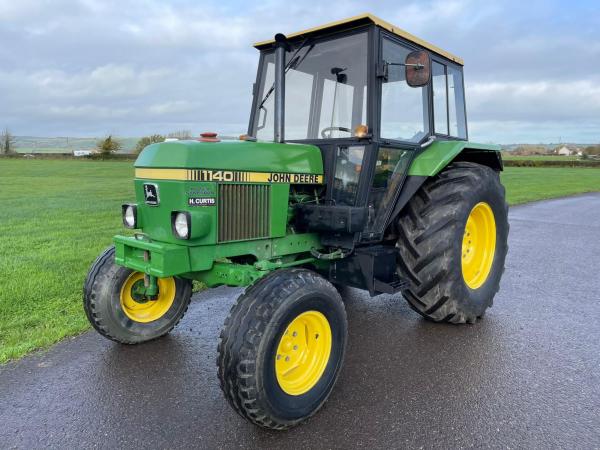 John Deere 1140