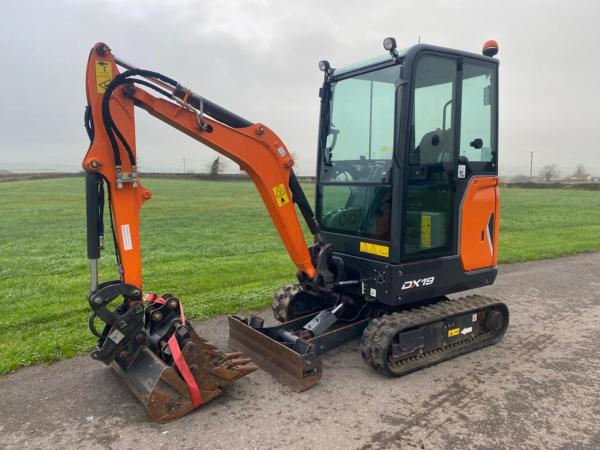Doosan DX19