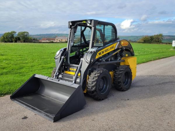 New Holland 318