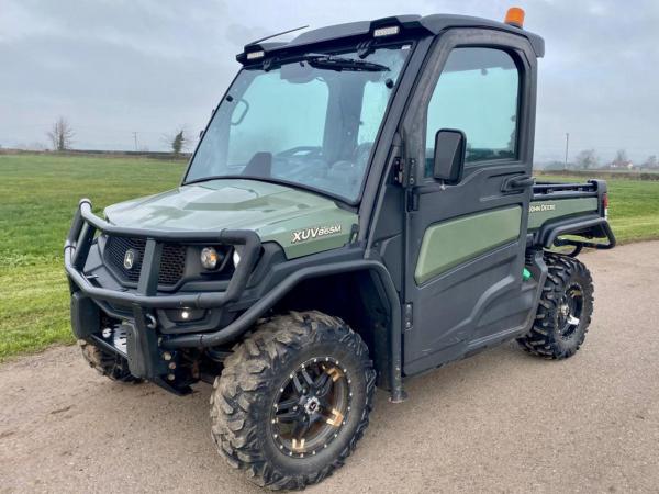 John Deere XUV 865M Gator